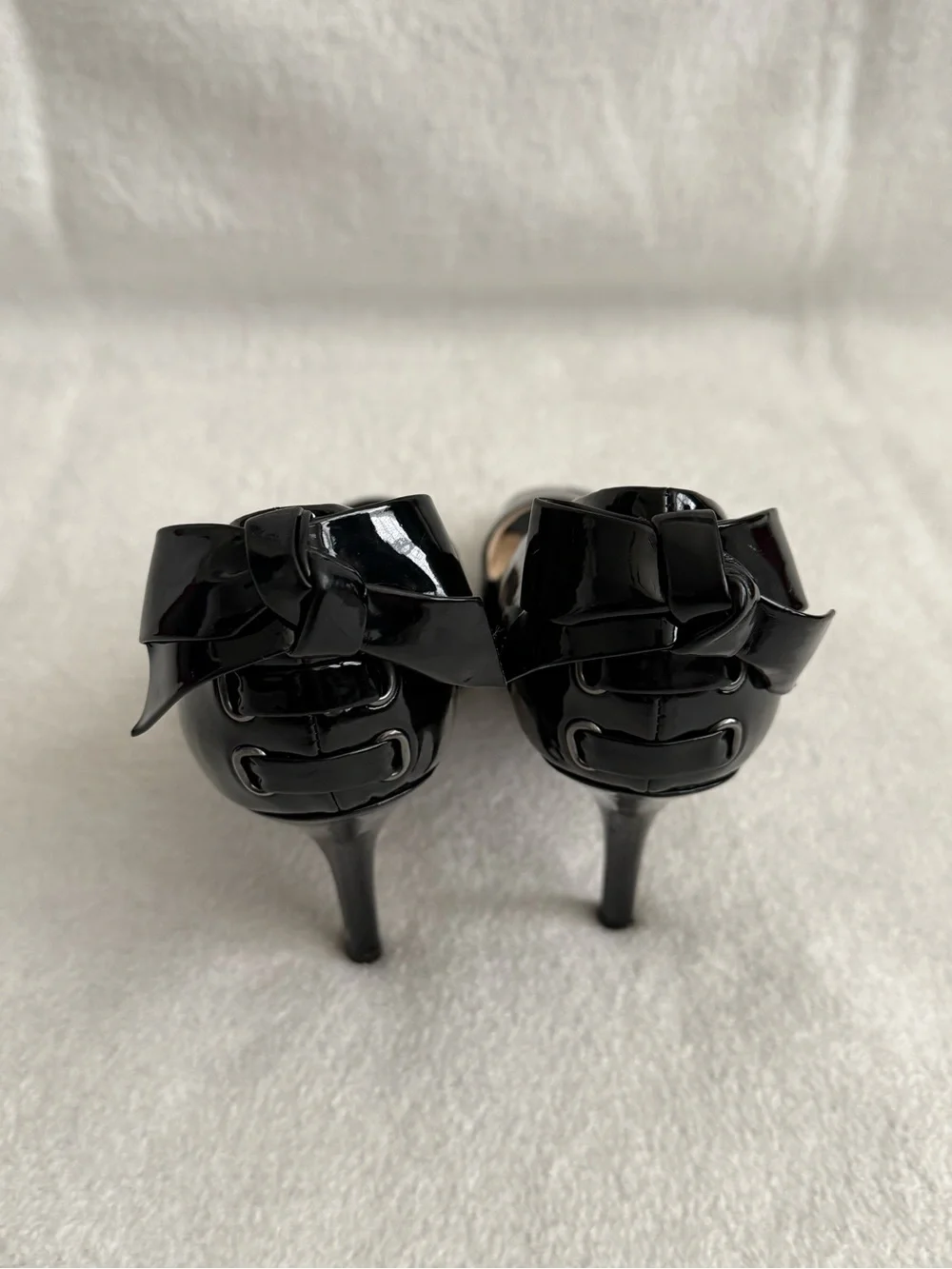 Enzo Angiolini Black Patent Peep-Toe Heels with Bow Size 8.5